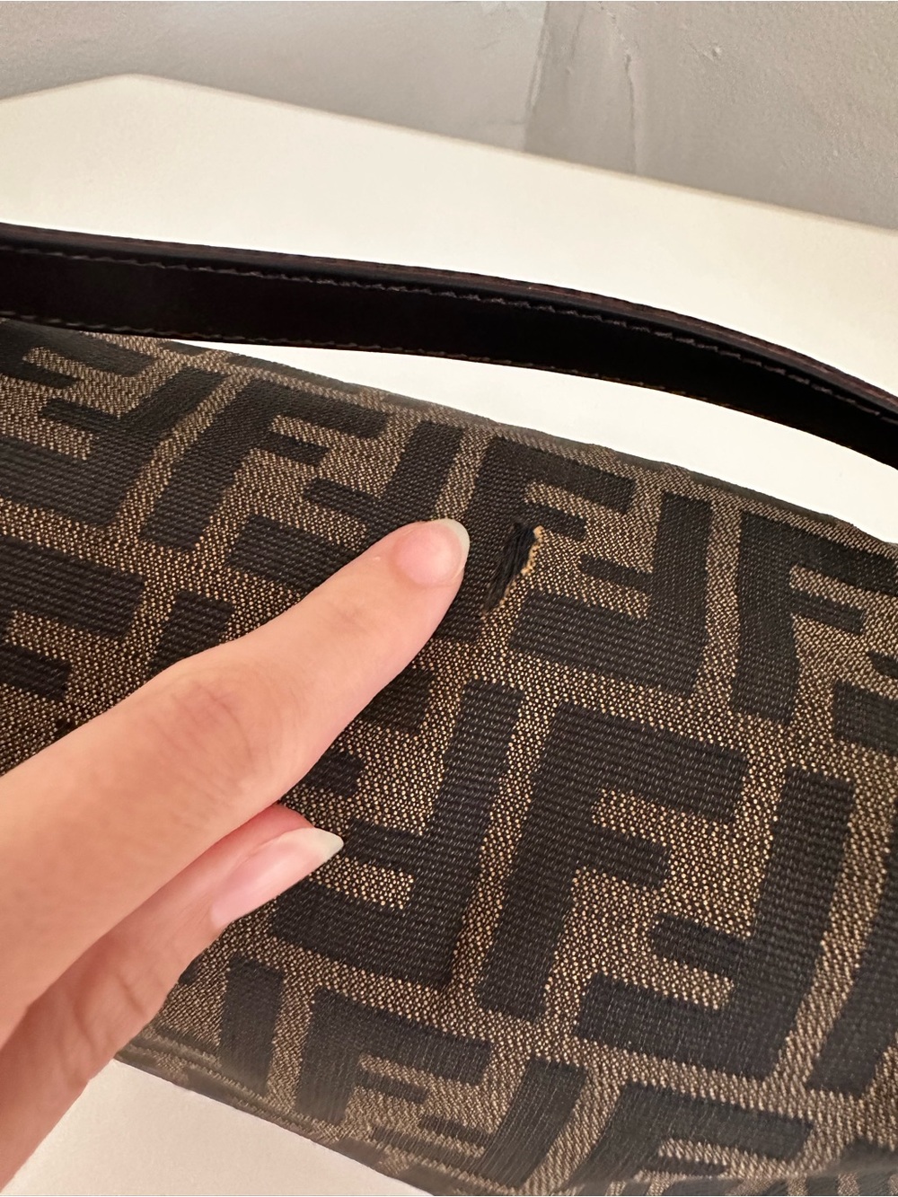 Fendi Black and Brown FF Logo Shoulder Bag - Picture 7 of 15